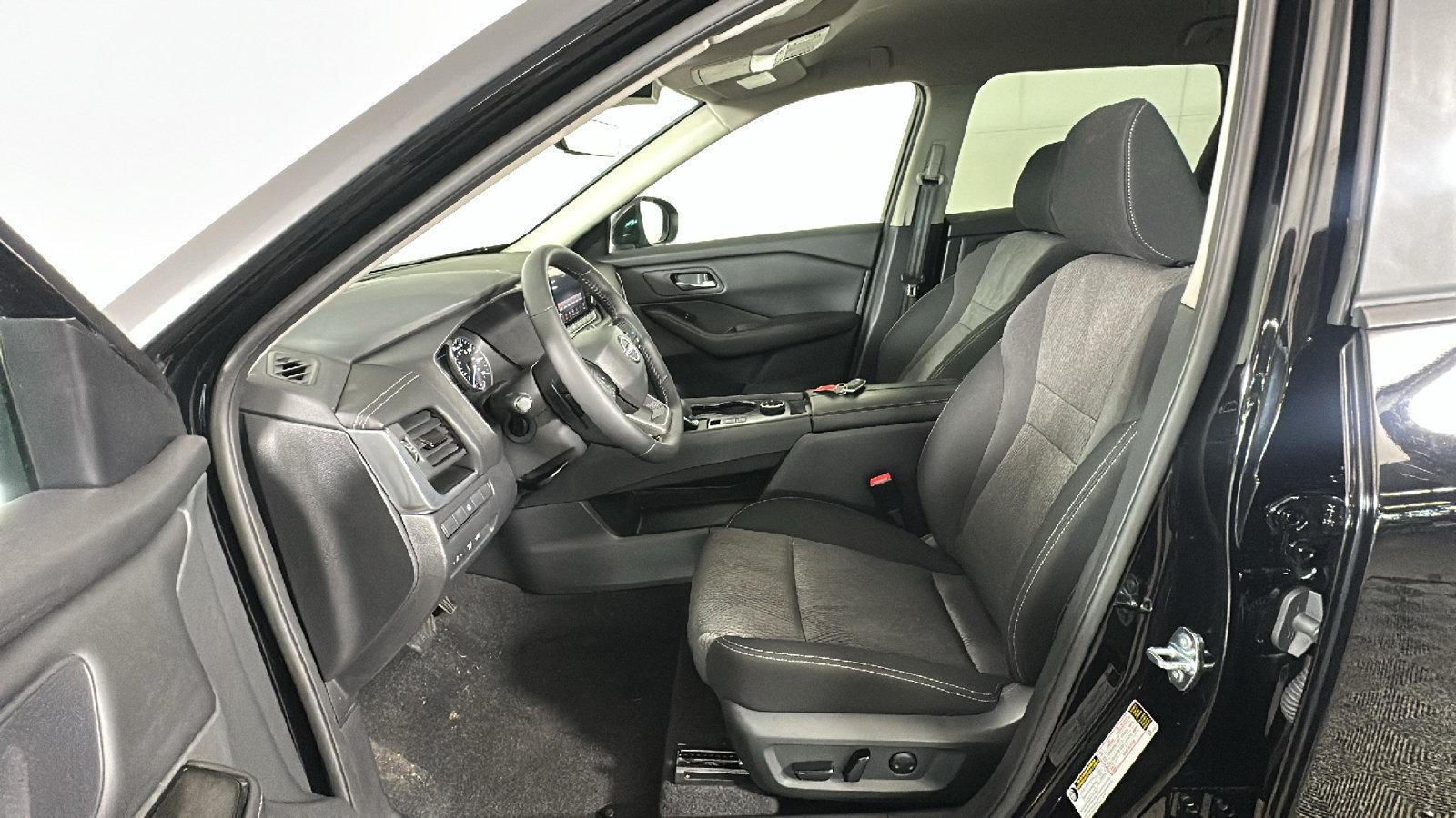 Certified 2026 Nissan Rogue SV w/ Cold Weather Package AWD/4WD image 15