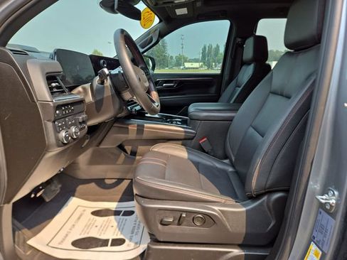 Used 2025 Chevrolet Tahoe RST w/ Sun And Tow Package AWD/4WD image 2