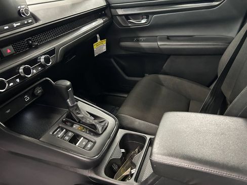 Certified 2025 Honda CR-V LX image 10