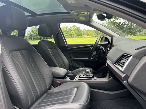 Used 2023 Audi Q5 2.0T Premium w/ Convenience Package AWD/4WD image 6