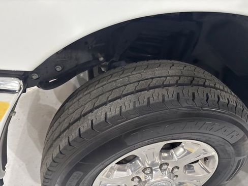 Used 2024 RAM 2500 Big Horn image 30