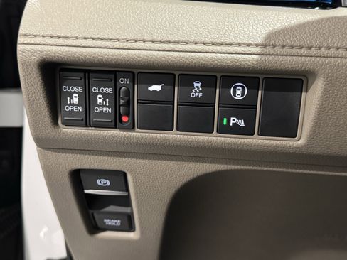 Used 2024 Honda Odyssey Elite image 30