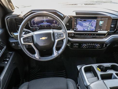 Used 2025 Chevrolet Silverado 2500 LT w/ Convenience Package AWD/4WD image 27