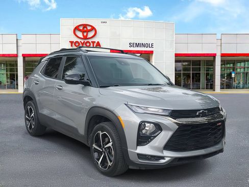 Used 2023 Chevrolet TrailBlazer RS AWD/4WD image 2