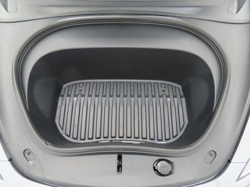 Used 2025 Tesla Model 3 Long Range image 29