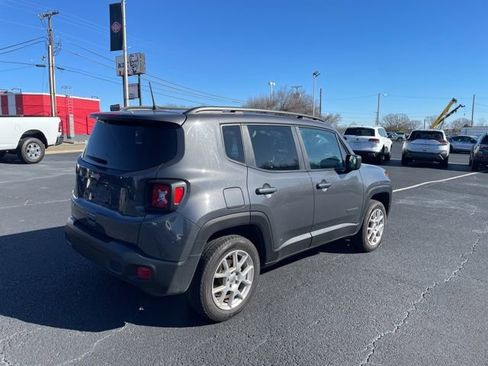 Used 2023 Jeep Renegade Latitude w/ Premium Group image 6