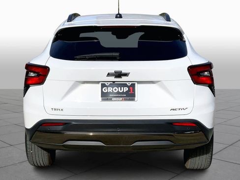 Used 2025 Chevrolet Trax ACTIV w/ Driver Confidence Package image 4