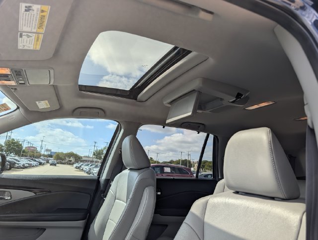 Used 2022 Honda Pilot Touring image 27