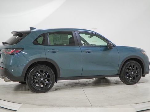 Used 2025 Honda HR-V Sport image 12