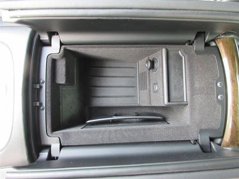 Used 2018 BMW 750i xDrive image 17