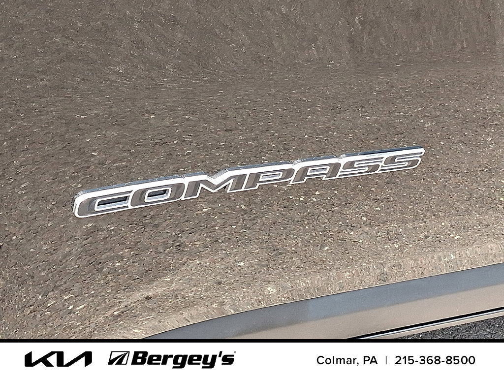 Used 2023 Jeep Compass Limited AWD/4WD image 33