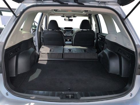 Used 2023 Subaru Forester Premium AWD/4WD image 29
