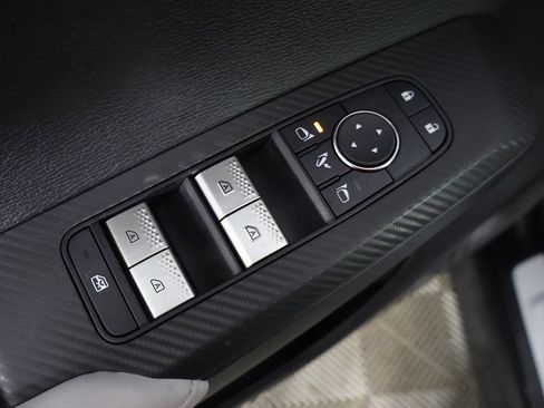 Used 2025 Mitsubishi Outlander AWD image 43