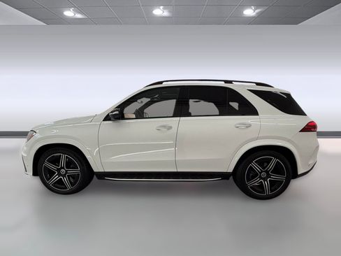 Used 2025 Mercedes-Benz GLE 450 4MATIC image 2