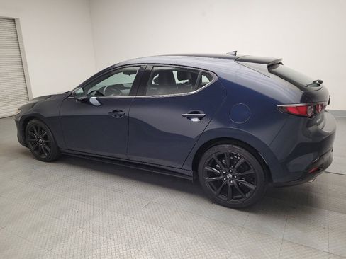 Used 2019 MAZDA MAZDA3 Hatchback w/ Premium Package image 3