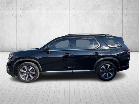 Used 2023 Honda Pilot Elite image 2