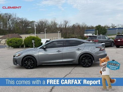 Used 2023 Nissan Maxima SR w/ Sport Mat Group FWD image 2