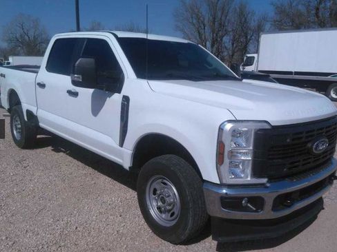 Used 2024 Ford F250 XL w/ XL Chrome Package image 1
