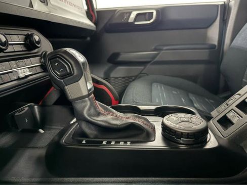 Used 2025 Ford Bronco Heritage Edition AWD/4WD image 23