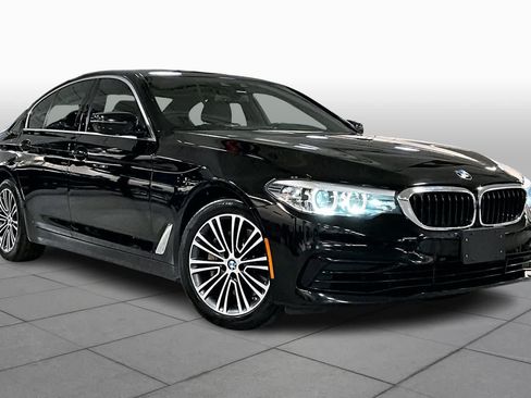Used 2020 BMW 530i w/ Convenience Package RWD image 3