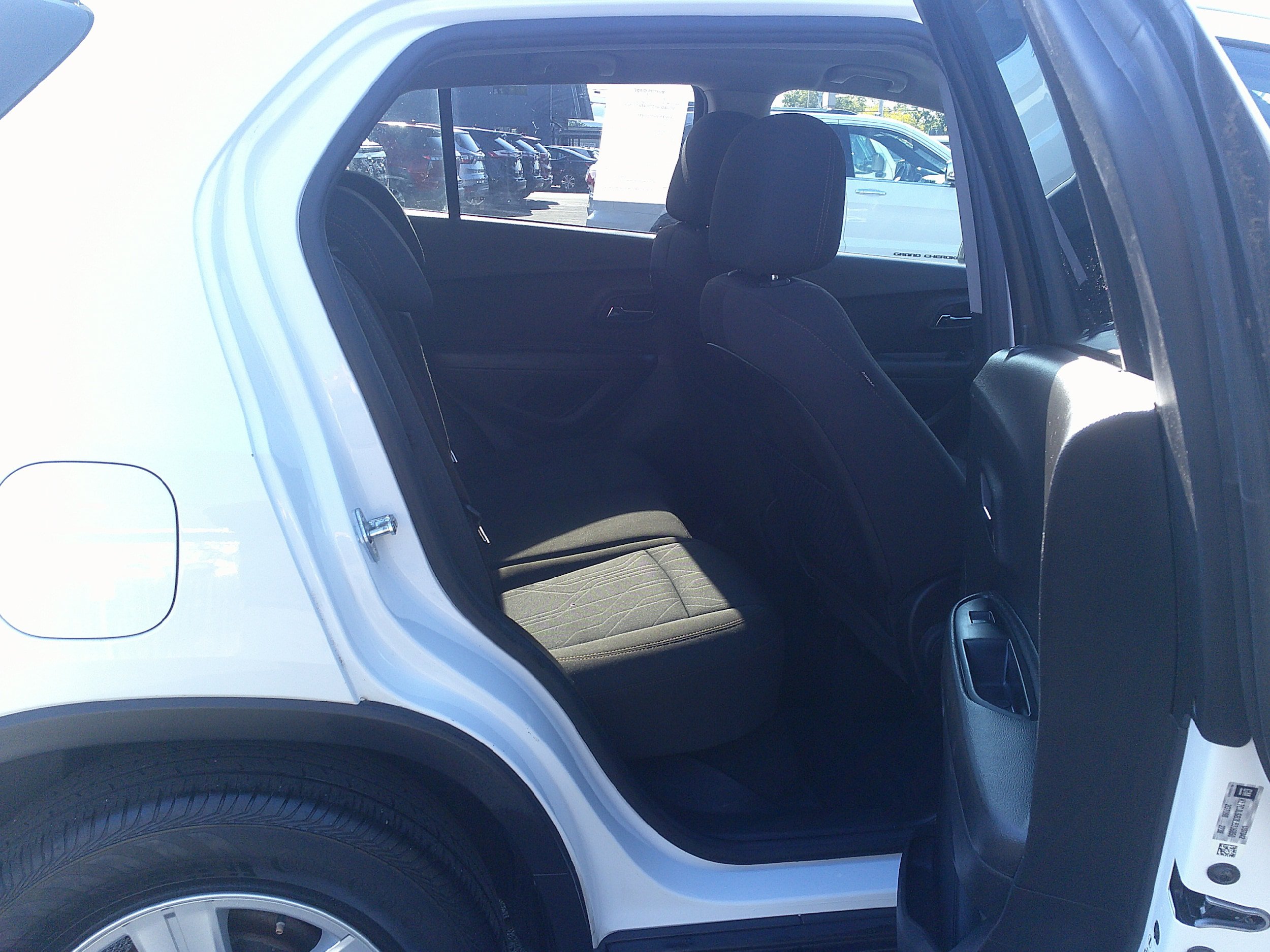 Used 2020 Chevrolet Trax LT FWD image 24