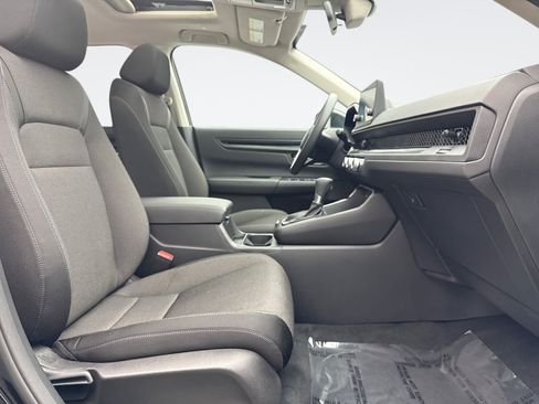 Used 2024 Honda CR-V EX image 16