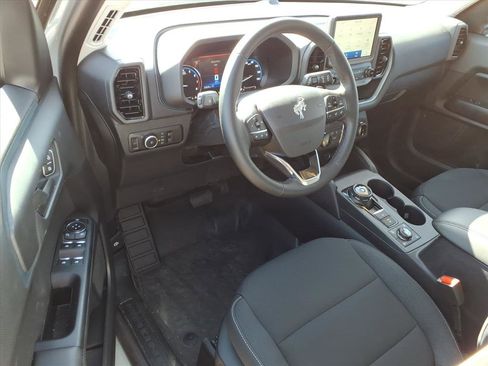 Used 2024 Ford Bronco Sport Badlands image 8