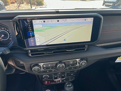 New 2026 Jeep Wrangler Unlimited Rubicon 392 image 24