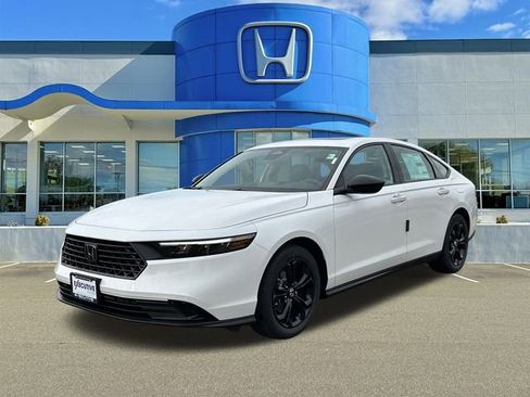 New 2025 Honda Accord SE image 5