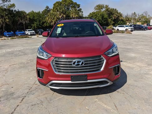 Used 2018 Hyundai Santa Fe SE image 4