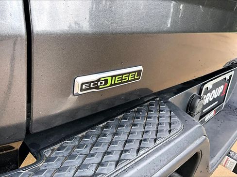 Used 2021 Jeep Gladiator Overland AWD/4WD image 31