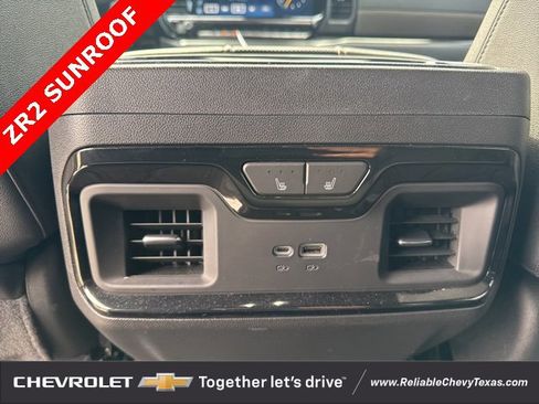 Used 2023 Chevrolet Silverado 1500 ZR2 w/ Technology Package image 19