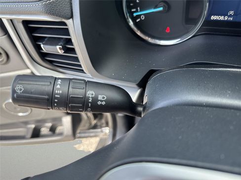 Used 2024 Ford Expedition XLT image 20