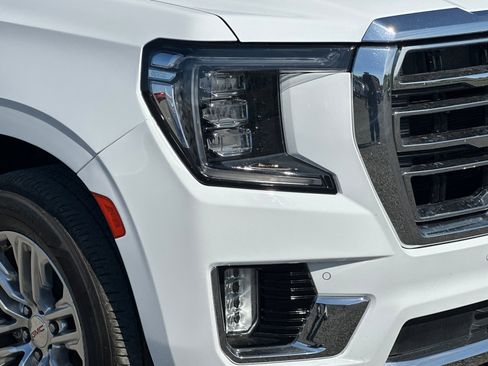 Used 2023 GMC Yukon XL SLT image 46