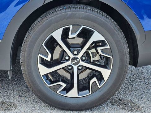 Certified 2025 Kia Sportage EX w/ Premium Package FWD image 12