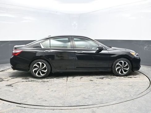 Used 2017 Honda Accord EX-L image 8