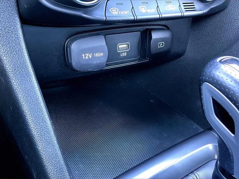 Used 2021 Hyundai Veloster N image 21