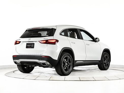 New 2026 Mercedes-Benz GLA 250 4MATIC image 5