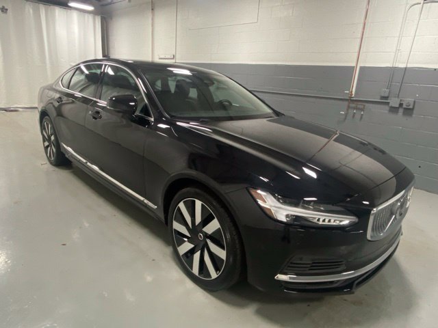 Used 2025 Volvo S90 T8 Plus AWD/4WD image 4