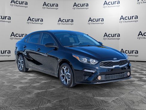 Used 2021 Kia Forte LXS image 2