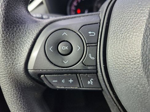 Used 2024 Toyota RAV4 LE image 21