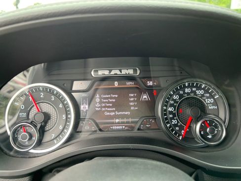 Used 2025 RAM 1500 Laramie AWD/4WD image 16