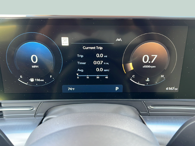 Certified 2025 Hyundai Kona Limited FWD image 30