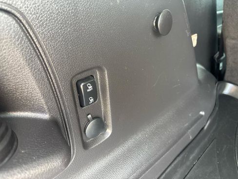 Used 2013 Lincoln MKX AWD image 34