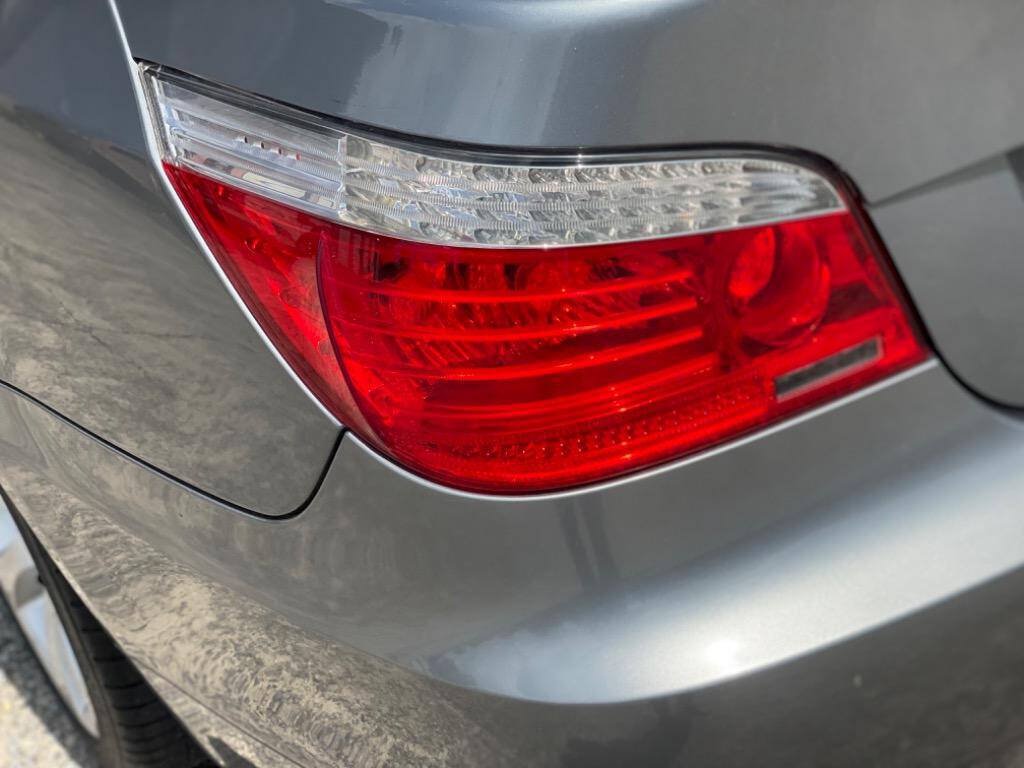 Used 2009 BMW 535i Sedan RWD image 38