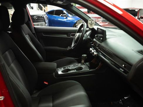 Used 2025 Honda Civic Sport image 12