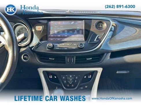 Used 2018 Buick Envision Essence image 21