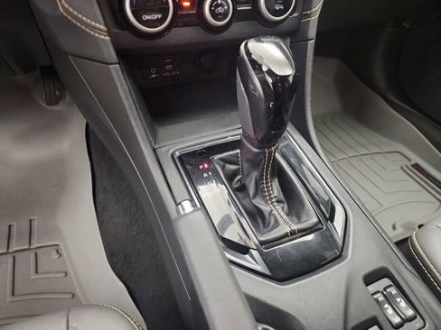 Used 2022 Subaru Crosstrek 2.5i Sport w/ Moonroof Package image 22