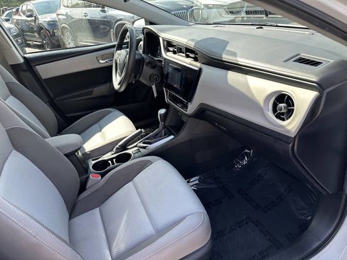 Used 2019 Toyota Corolla LE image 13