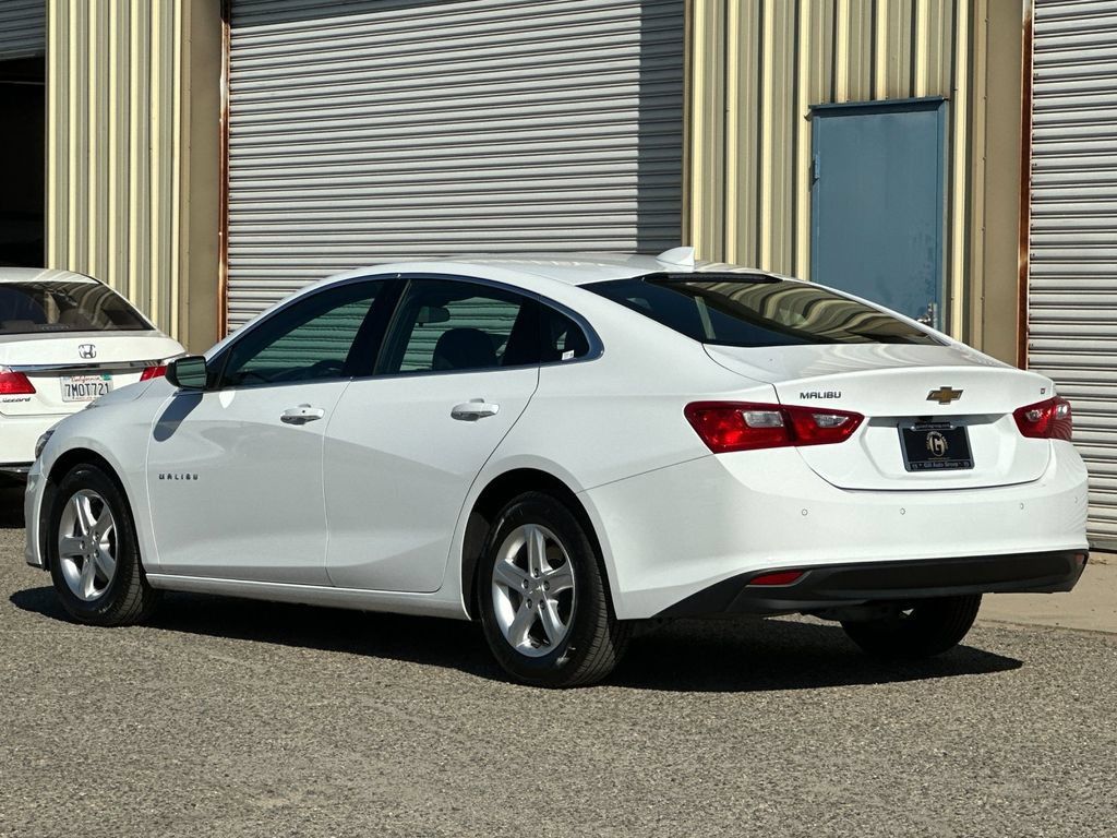 Used 2024 Chevrolet Malibu LT FWD image 6
